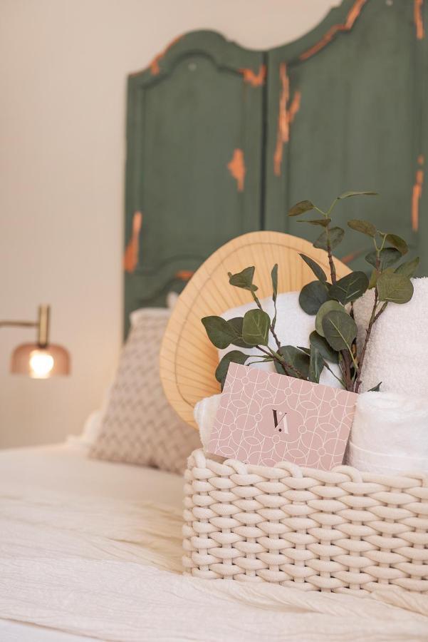 Ensemble Rooms Di Vayadu Alassio Ngoại thất bức ảnh