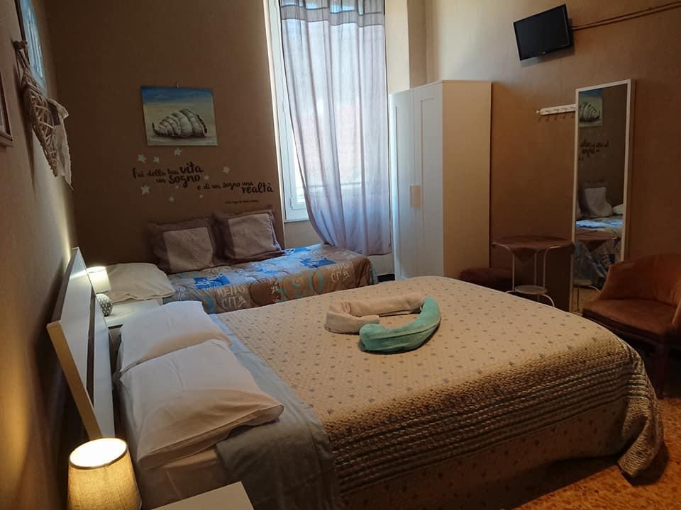 Ensemble Rooms Di Vayadu Alassio Ngoại thất bức ảnh
